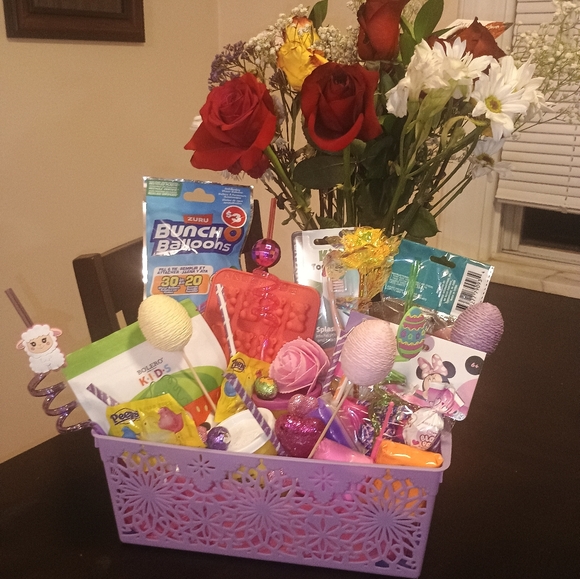 Girls Custom Easter Basket 10 Years Old And Under - Picture 4 of 4